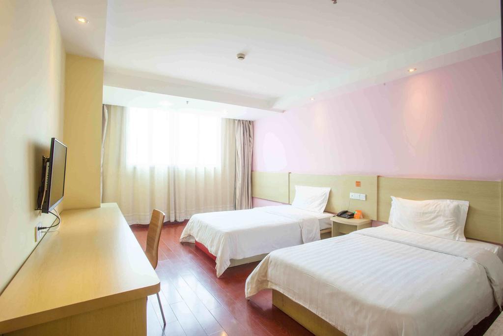 7Days Inn Guangzhou Baiyun International Airport Renhezhen 객실 사진