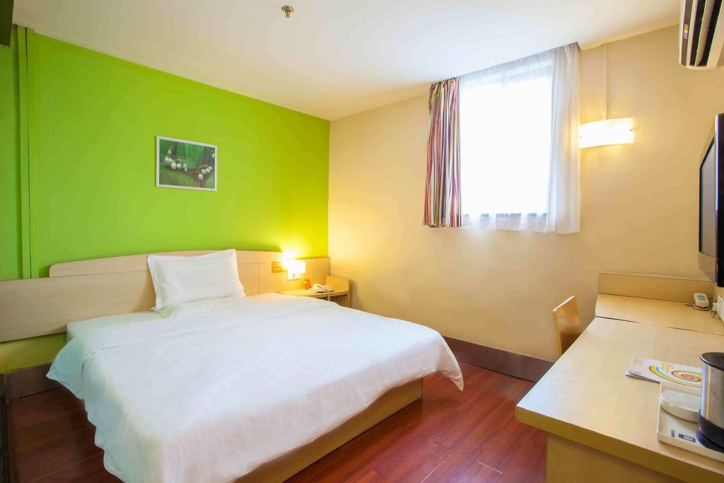 7Days Inn Guangzhou Baiyun International Airport Renhezhen 객실 사진
