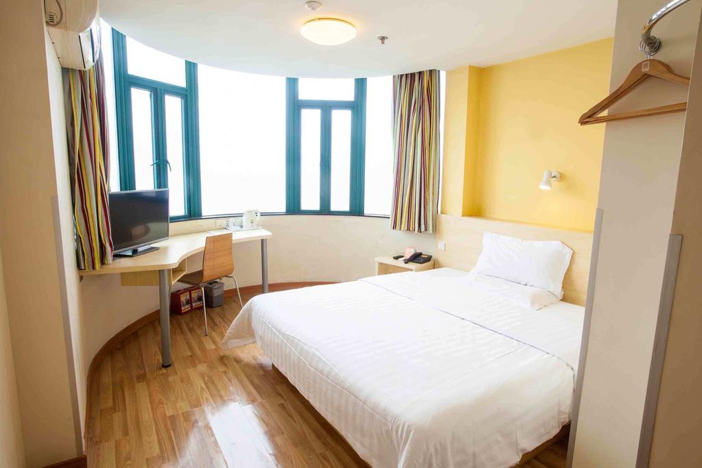 7Days Inn Guangzhou Baiyun International Airport Renhezhen 객실 사진